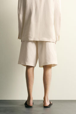 BERMUDA WIDE FIT PLIEGUES / Blanco roto - Zara фото 3
