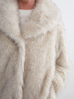 Ceket Yaka Kad?n K?rk Mont