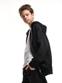 Зипка толстовка для мальчика с шевроном 22-0430 черный