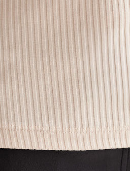 D49.104 Футболка женская овсяный