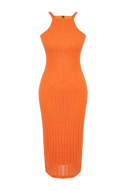 TRENDYOLMILLA Turuncu Triko Gorunumlu Shift/Duz Kesim Halter Yaka Midi Esnek Orme Kalem Elbise TWOSS24EL00594  фото 7