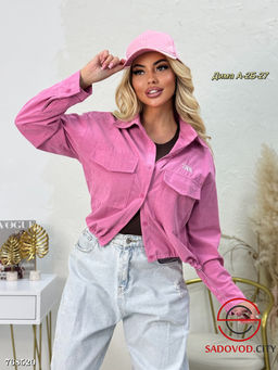 Женская рубашка на пуговицах