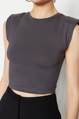 Trendyolmilla Siyah Vatkal? Fitted/Vucuda Oturan Bisiklet Yaka Crop Esnek Orme Bluz TWOSS23BZ00251  фото 15