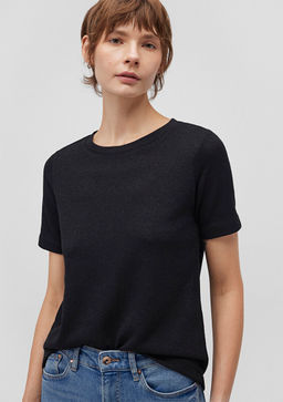 Dokulu Siyah Basic Tisort