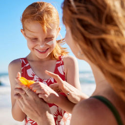 Водостойкий детский солнцезащитный крем SPF 50, 150 мл - Avon фото 3