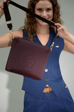 Женская сумка через плечо сливового цвета Неожиданная скидка в корзине - U.s. polo assn фото 2