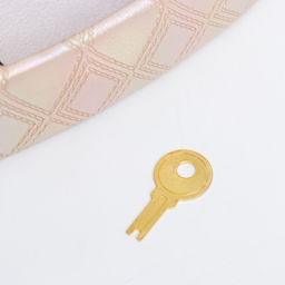 Шкатулка кожзам для украшений сундук Сеть из ромбов. Сливочный перламутр 13х16х23 см - Simaland фото 4