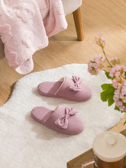 Pel?? Fiyonklu Kad?n Ev Terli?i