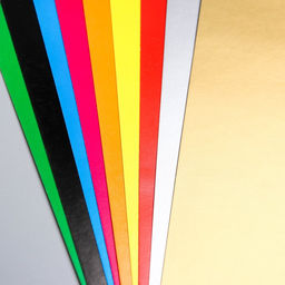 Цена за 2 шт. Набор для творчества «Маша и медведь» А4: 10 л цветного одностороннего картона + 16 л цветной двусторонней бумаги