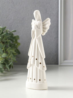 Сувенир керамика "Девушка-ангел в мантии" белый 5,4х3,4х17,7 см