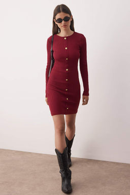 Siyah Duz Bisiklet Yaka Dugmeli Bodyone/Vucuda Oturan Fitilli Esnek Mini Orme Elbise TWOAW26EL00038 - Trendyolmilla фото 6