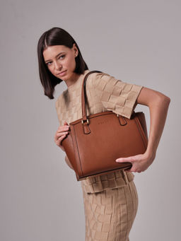 Сумка кожаная Azaro 30690 коричневый фундук