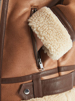 Biker Yaka D?z Oversize Kad?n Deri G?r?n?ml? Mont - Waikiki фото 3