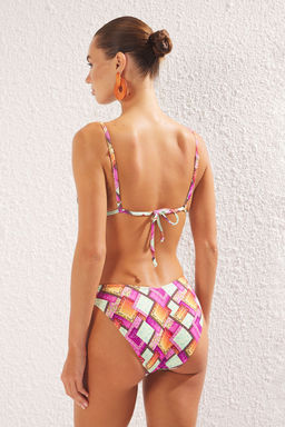 TRENDYOLMILLA Geometrik Desenli Ucgen Regular Bikini Tak?m? TBESS25BT00111  фото 4