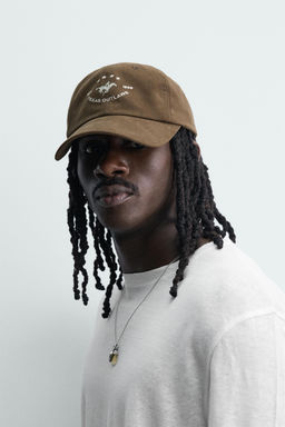 GORRA BORDADO COMBINADO / Marr?n