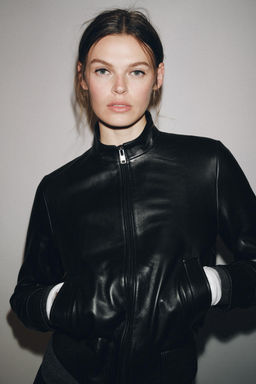 LIMITED EDITION ZW COLLECTION LEATHER BOMBER JACKET - Zara фото 2