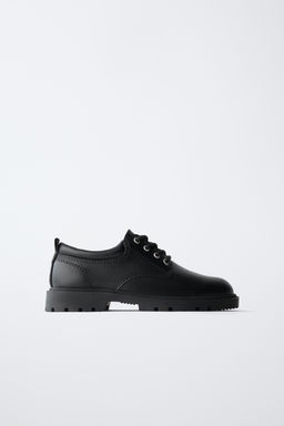 BLUCHER CORDONES / Negro