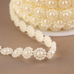 Жемчуг на нитях, плоский, 10 мм, 9±1 м, цвет молочный