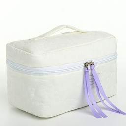 Косметичка-сундучок на молнии, с ручкой, с подкладом, белая