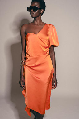 VESTIDO MIDI ASIM?TRICO SATINADO / Naranja - Zara фото 4