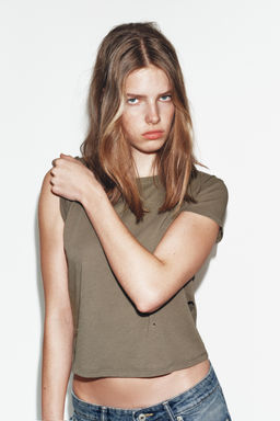 CAMISETA ROTOS MANGA CORTA / Khaki - Zara фото 2