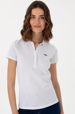 Kad_n Beyaz Basic Polo Yaka Ti__rt Sepette S_rpriz _ndirim