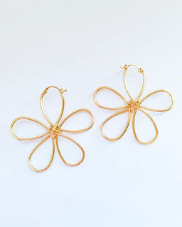 Стильные серьги