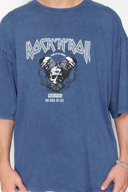 TRENDYOL MAN Siyah Oversize/Genis Kesim Eskitme/Soluk Efektli Rock Bask? %100 Pamuklu T-Shirt TMNSS23TS00167 - Trendyolmilla фото 16