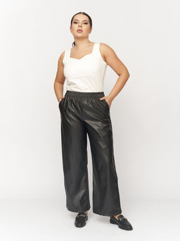 Брюки из эко-кожи BB22034BLK01