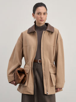 Куртка с накладными карманами и акцентным воротником / Zarina