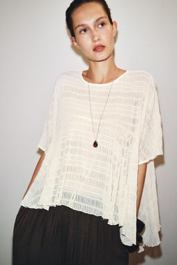 ASYMMETRIC TEXTURED CAPE - Zara фото 2