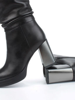 02-B6233-6051-3BM-1 BLACK Сапоги зимние женские (натуральная кожа, натуральный мех)