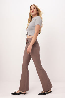 Kahverengi Flare Kemer Detayl? Vucudu Saran Dusuk Bel Pantolon TWOSS26PL00026 - Trendyolmilla фото 4
