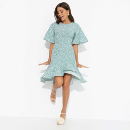 Платье приталенного силуэта, Жду комплиментов