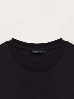 Базовая футболка relax fit / Zarina