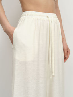 Брюки из вискозы 10367 молочные