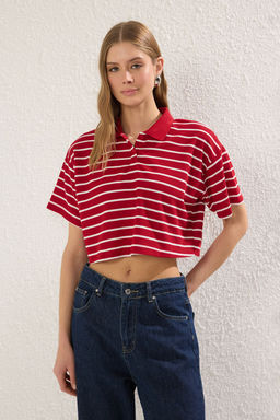 TRENDYOLMILLA Siyah Cizgili Relaxed/Rahat Kal?p Crop Orme T-shirt TWOSS25TS00109