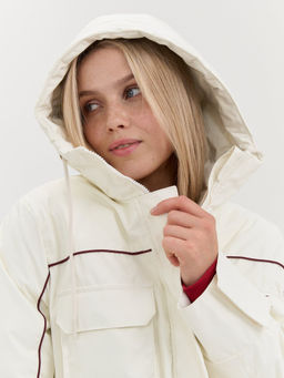 Парка демисезонная с контрастным кантом "Молоко" женская