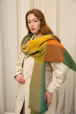 Палантин из шерсти и вискозы - Модные истории фото 3