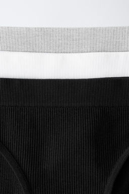 8-14 A?OS/ PACK TRES BRAGUITAS SEAMLESS / Blanco / Negro - Zara фото 2