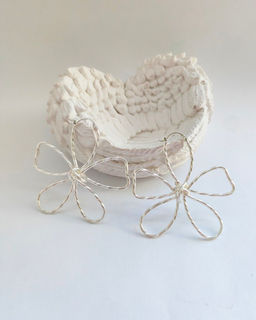 Стильные серьги