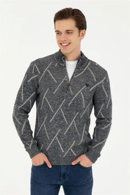 Мужской темно-синий свитер