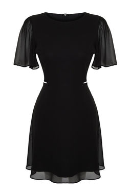Siyah Etegi Belden Ac?lan Cut Out/Pencere Detayl? Mini Dokuma Elbise TWOSS24EL00696 - Trendyolmilla фото 7