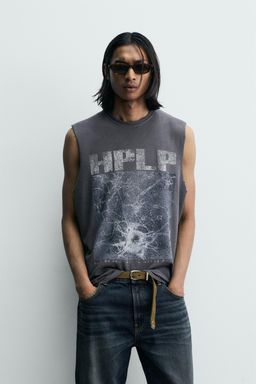CAMISETA TANK PUNTO LAVADO ESTAMPADO / Gris azul