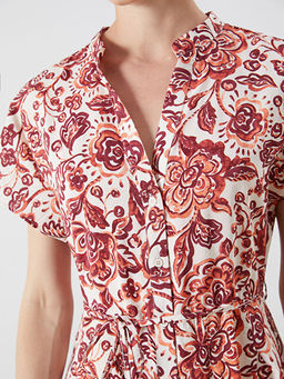 Ka??k Yaka ?i?ekli Pileli Elbise