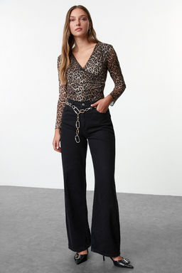 Cok Renkli Leopar Bask?l? Fiyonklu Fitted/Vucuda Oturan V Yaka Esnek Orme Bluz TWOAW25BZ00263 - Trendyolmilla фото 2