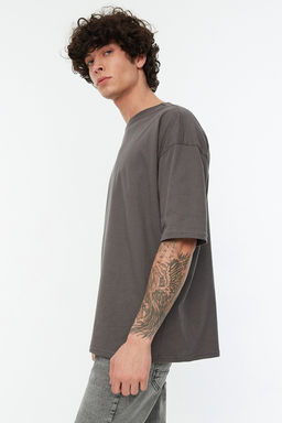 Antrasit Oversize/Genis Kesim %100 Pamuklu K?sa Kollu Basic T-Shirt TMNSS22TS0318