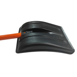 Лопата снеговая "Авто-Вьюга" п/эт.черная, оцинк.накл., с металл.чер., ручкой 270х365мм