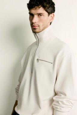 SUDADERA CUELLO CREMALLERA CONTRASTE / Hueso - Zara фото 5
