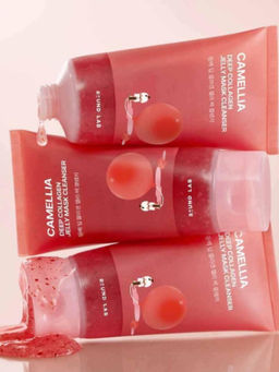 ROUND LAB Гель-пенка для умывания с экстрактом камелии 2 в 1 / Camellia Deep Collagen Jelly Pack Cleanser, 150 мл